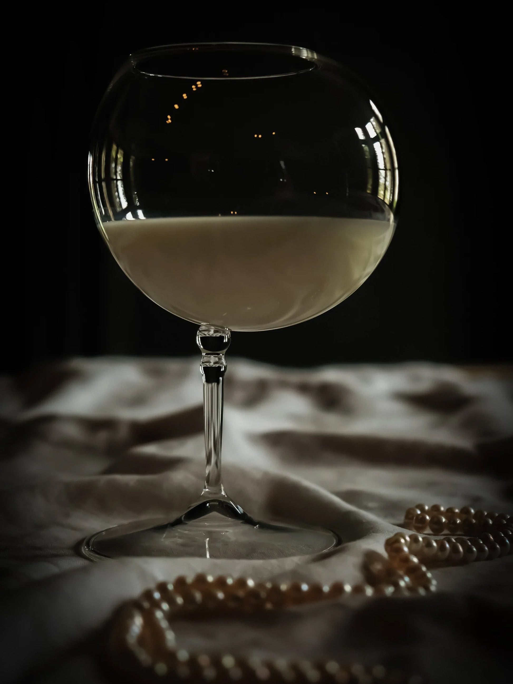 Large Bubble Wine Glass by Kanz Architetti